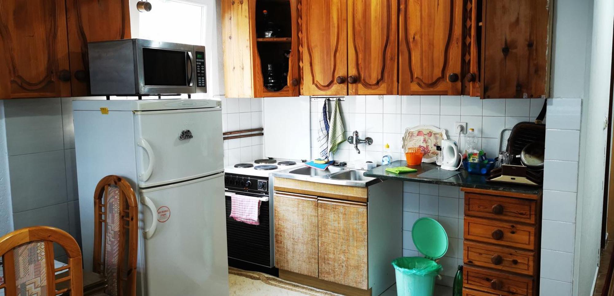 Rest & Recharge 4Bdr Apt- Free Parking, Ac & Garden Sarajevo Exterior photo