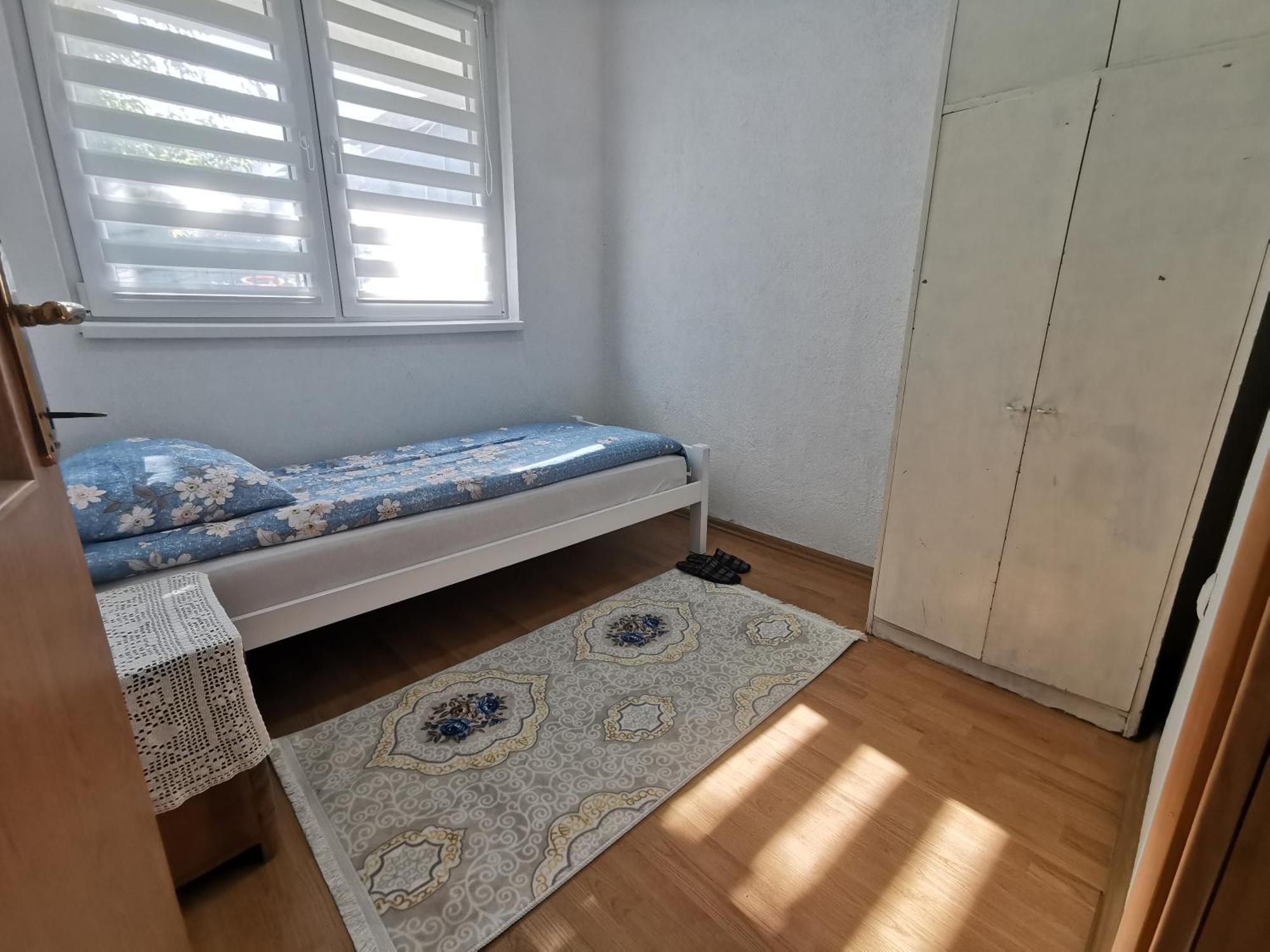 Rest & Recharge 4Bdr Apt- Free Parking, Ac & Garden Sarajevo Exterior photo